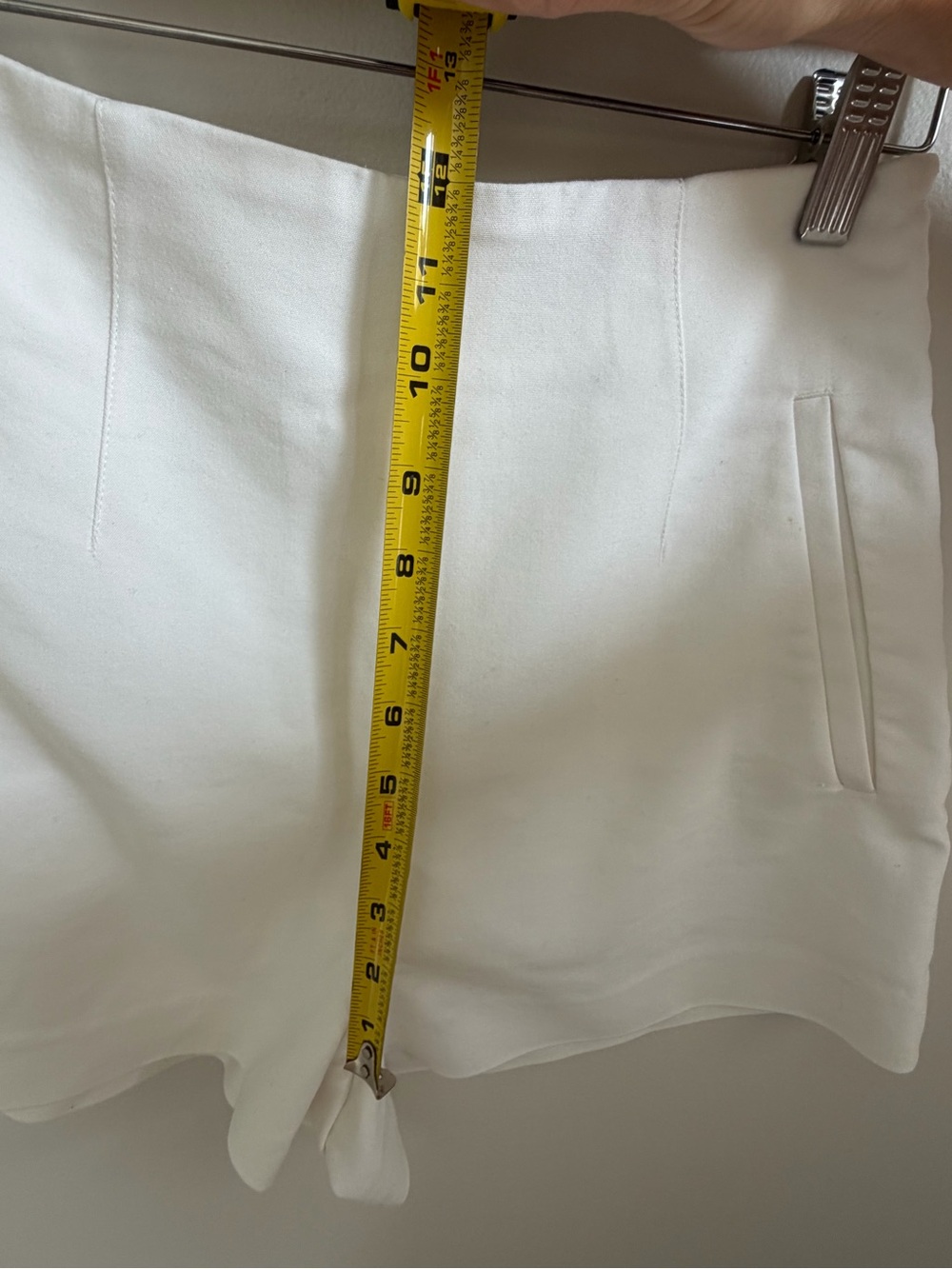 Zara White High-Waist Tailored Shorts - Picture 7 of 8